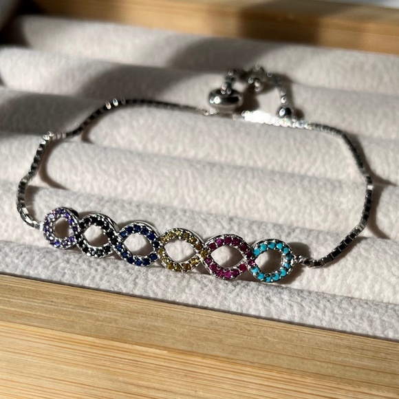 B012 | Infinity Mixed Stone Bracelet - Picture 1 of 6